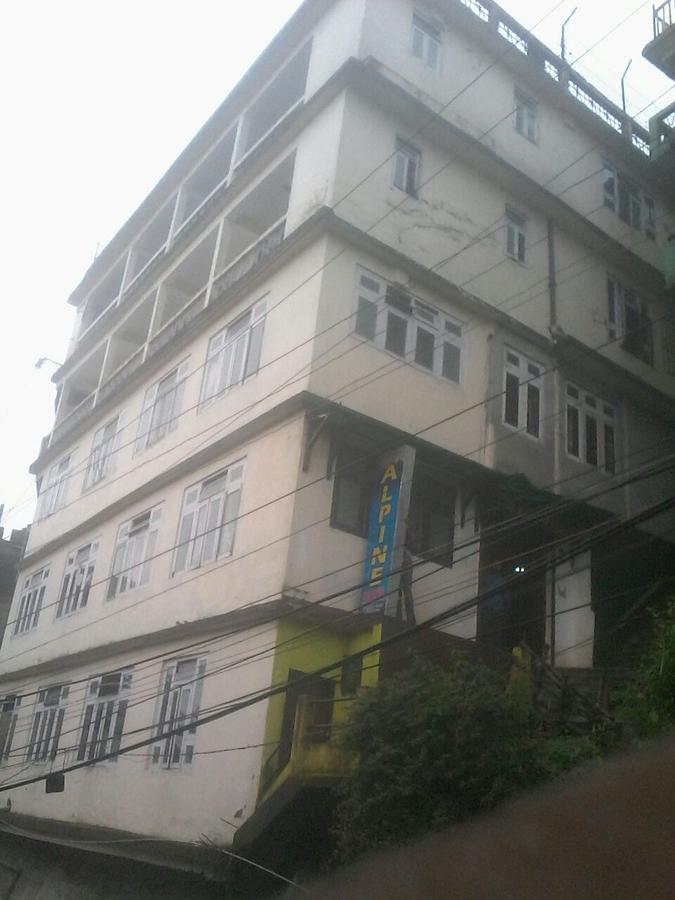 Hotel Alpine Νταρτζίλινγκ Εξωτερικό φωτογραφία